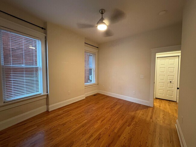 Building Photo - 815 Neil Ave