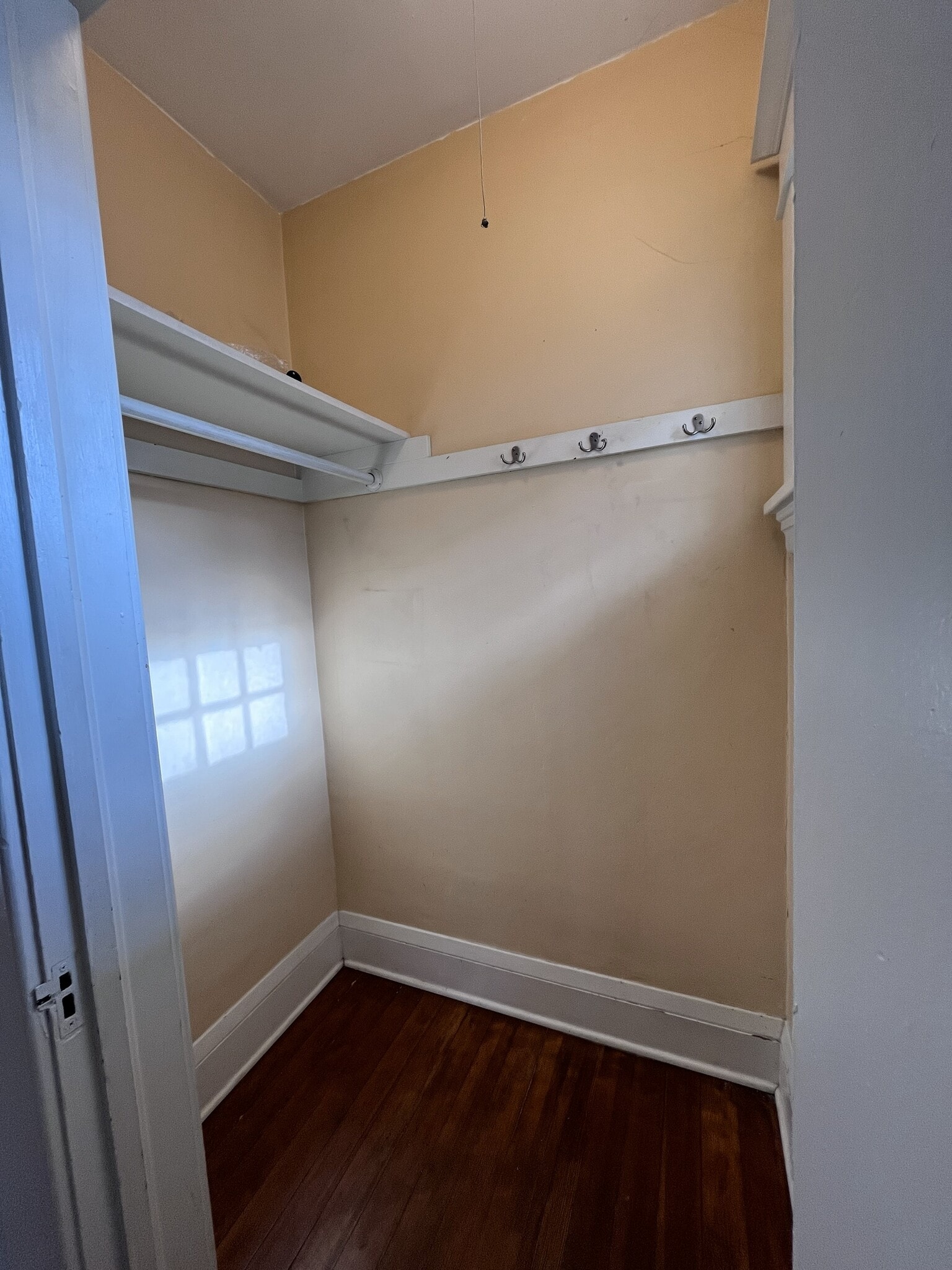 Building Photo - 709 Lafayette Ave SE