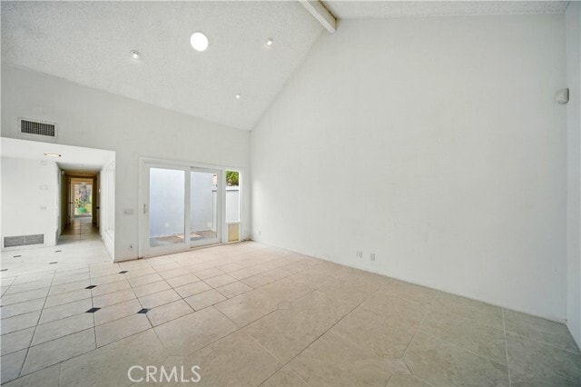 Building Photo - 75 Willow Tree Ln