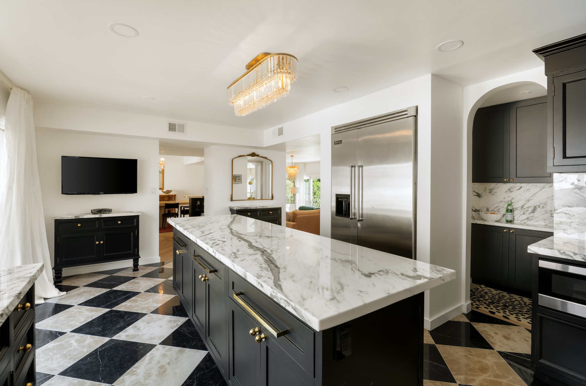 Building Photo - 9809 Beeson Dr