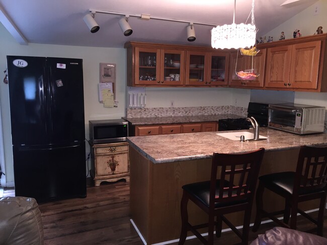 Kitchen with Corian countertops - 912 Ridgeway Ave