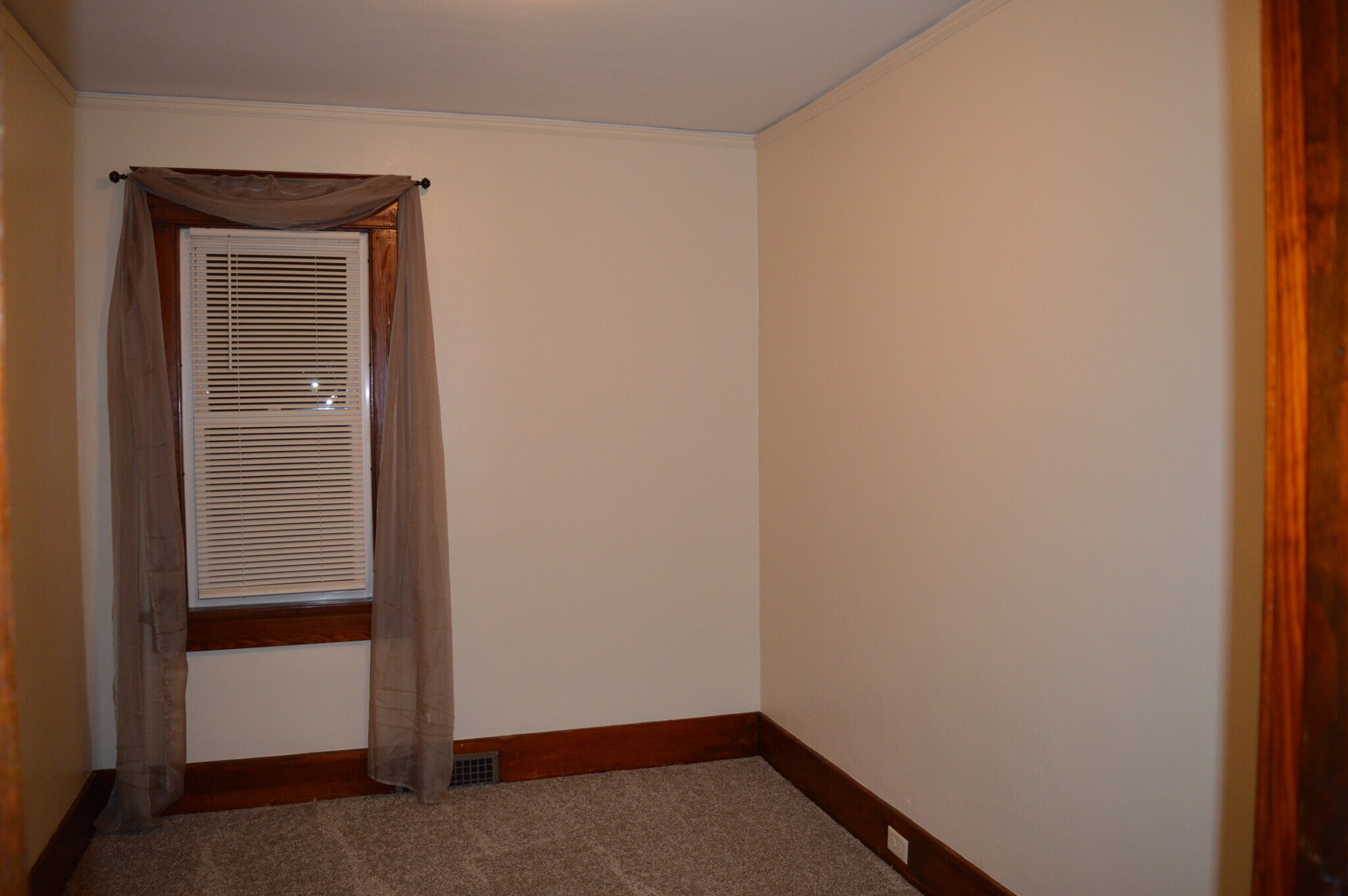 Building Photo - 2207 S 9th St