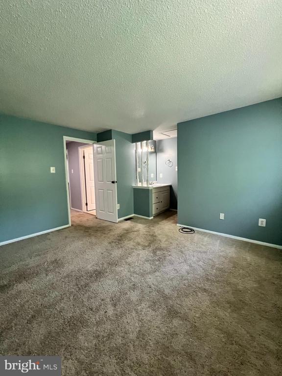 Building Photo - 8156 Dark Den Cir