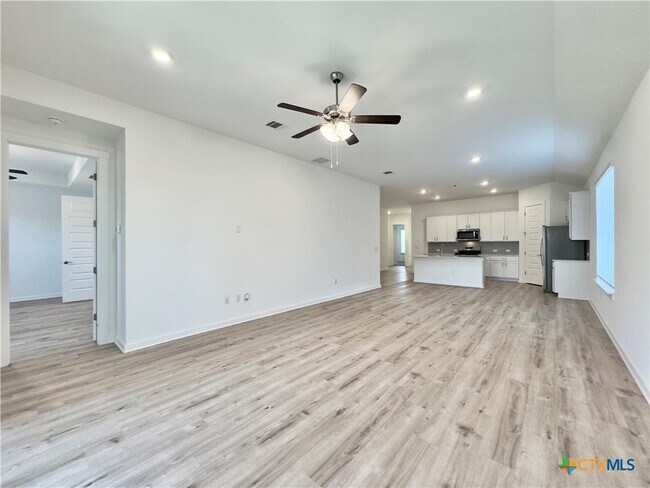 Building Photo - 2109 Gabriels Horn Rd