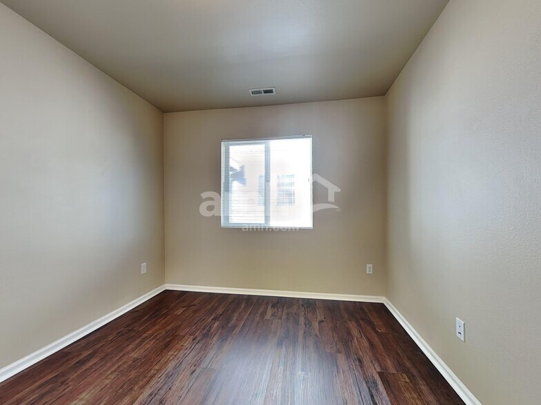 Building Photo - 6512 Virginia St SE