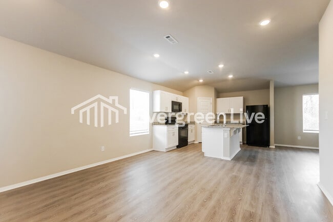 Building Photo - 6602 NW Kathleen St