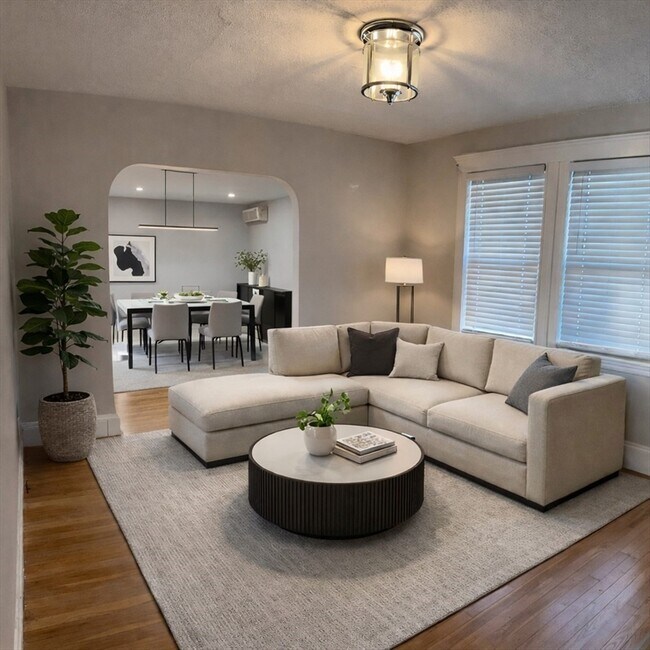 Building Photo - 131-131 Columbia St