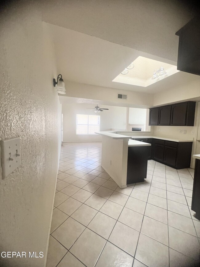 Building Photo - 7317 Desierto Azul Dr