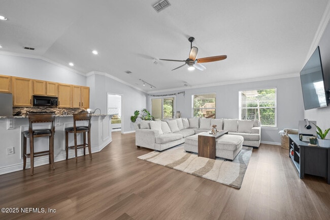 Building Photo - 8575 Crooked Tree Dr