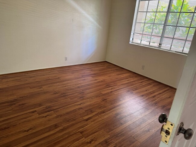 Building Photo - HARBOR MANOR CONDOS! ACROSS FROM HARBOR UCLA MED CTR IMMACULATE  2 bdrm 2 ba. CONDO FOR LEASE!