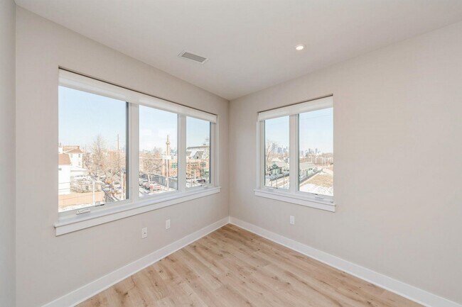 Building Photo - 201-205 Randolph Ave