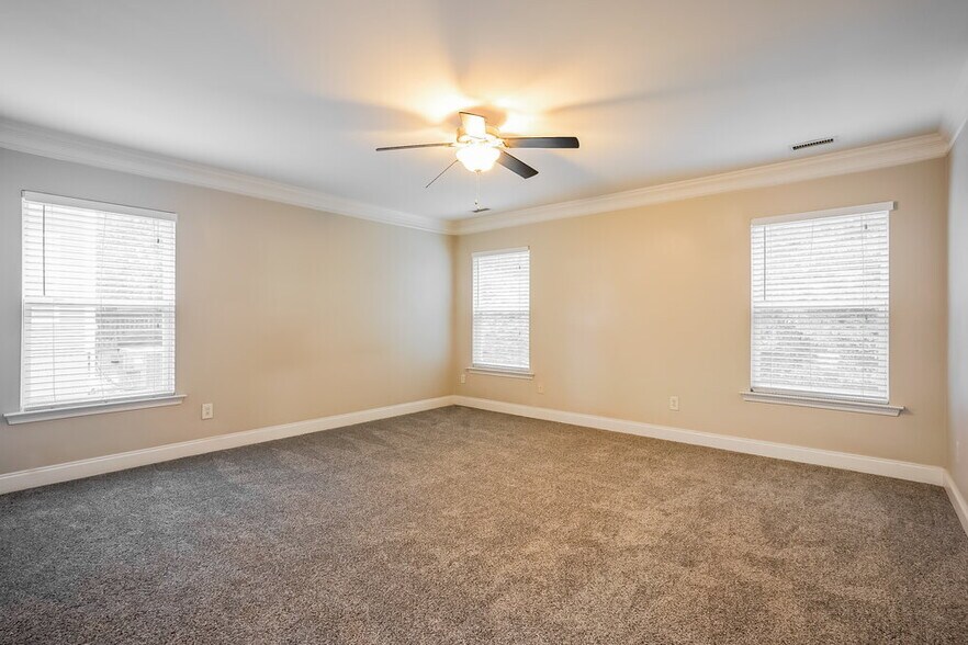 Building Photo - 447 Averasboro Dr