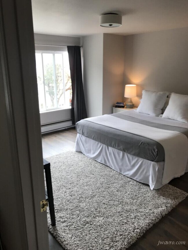 Building Photo - 89 Roosevelt Way