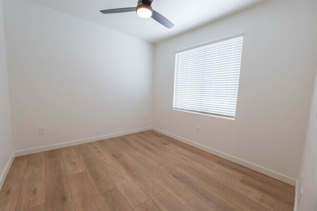 Building Photo - 1300 N Rook Ave