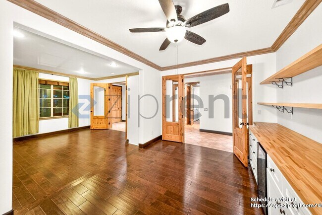 Building Photo - 1485 Clearview Cir