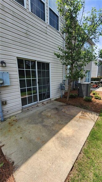 Building Photo - 2503 Timbercreek Cir