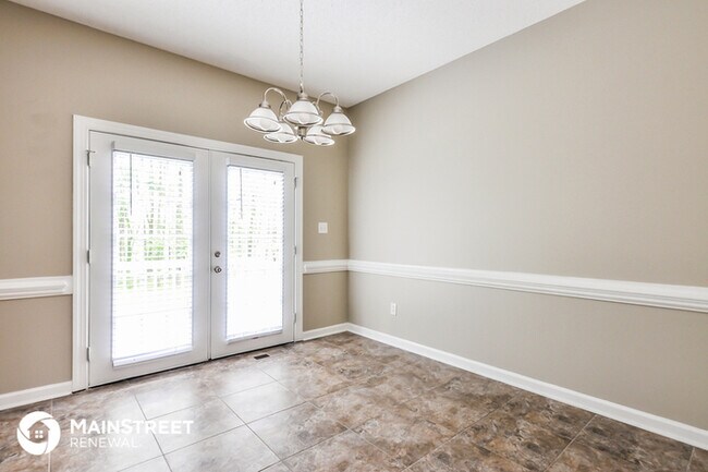 Building Photo - 331 Norwood Dr