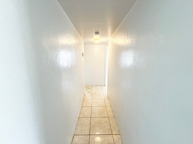 Building Photo - 531 NW 110th St
