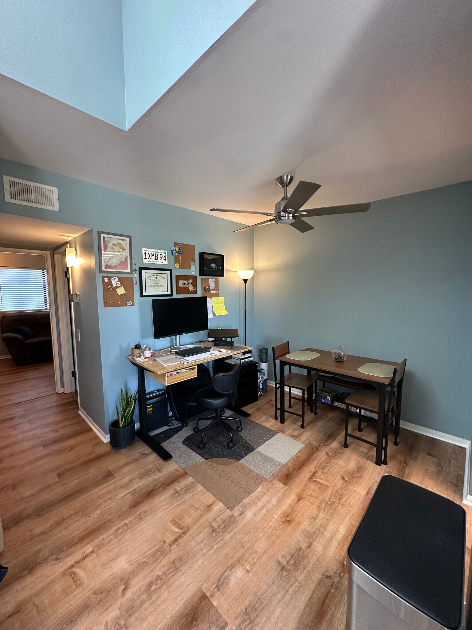 Building Photo - 4385 Georgia St