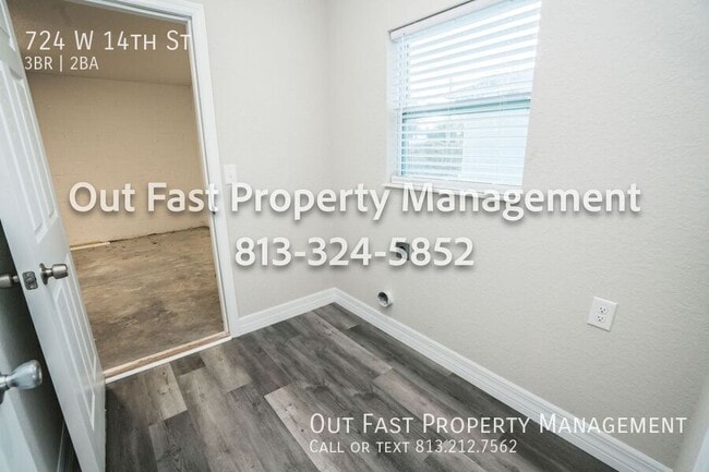 Building Photo - 724 W 14th St