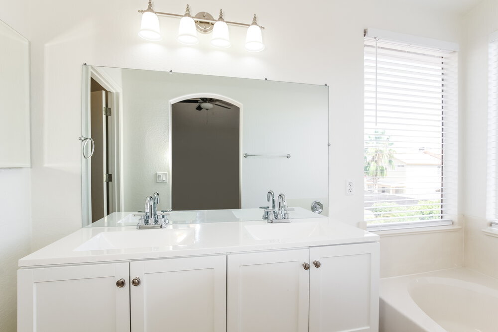 Building Photo - 4039 W Salter Dr