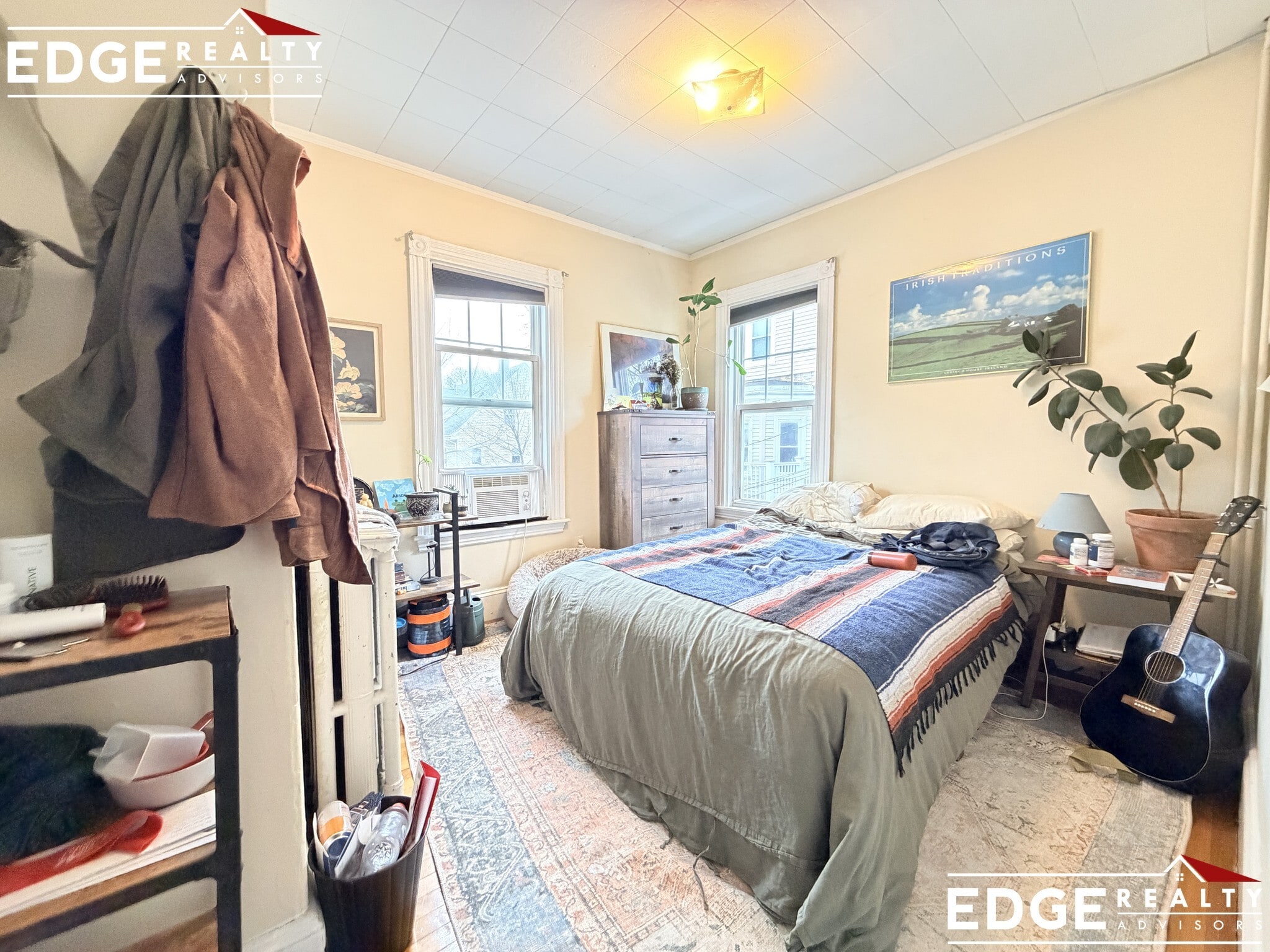 Building Photo - 17 Bennett St