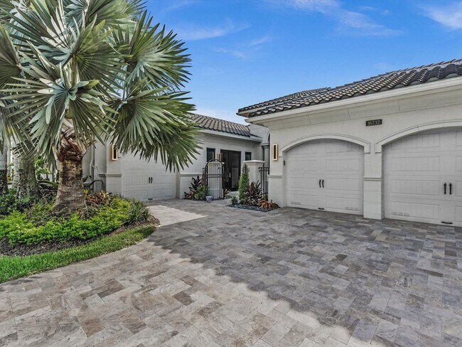 Building Photo - 16732 Strasbourg Ln
