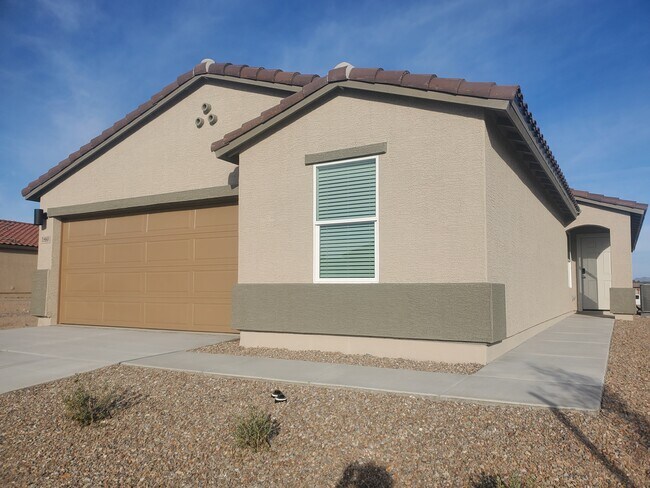 Building Photo - 1860 Yance Dr