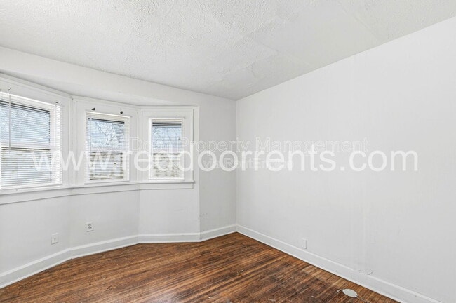 Building Photo - 408 N Oakland Ave