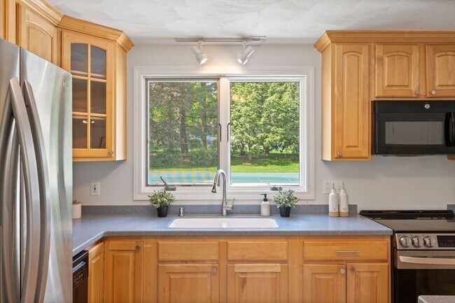 Building Photo - 112 Argilla Rd