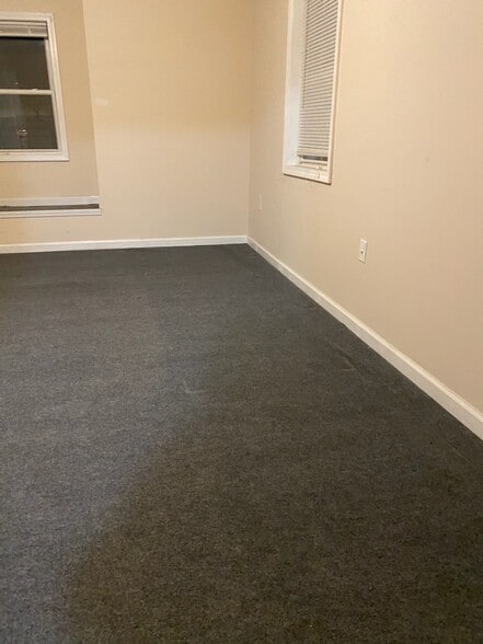 Building Photo - 4444 Main St