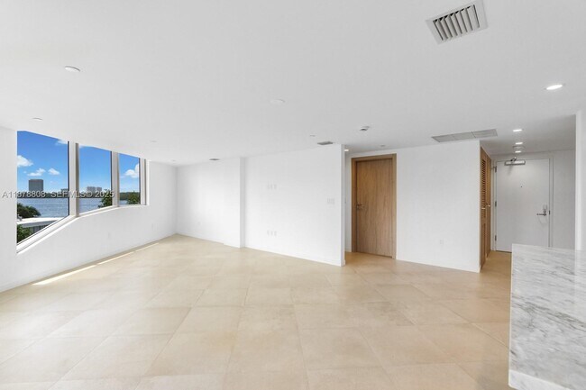 Building Photo - 1135 103rd St