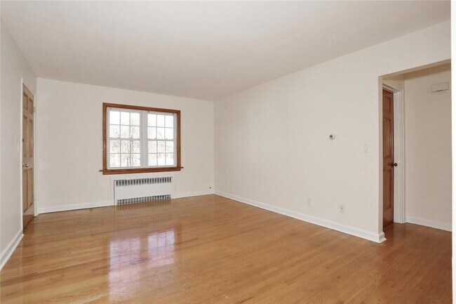 Building Photo - 1 Rockland Ave