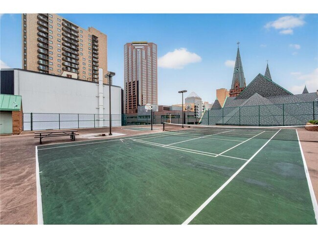 Building Photo - 78 10th St E