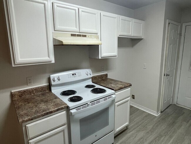 Building Photo - 31 Grand Lido