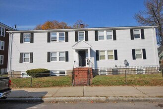 Building Photo - 36 Saint Marks Rd