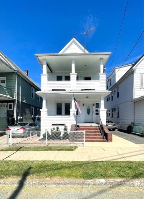 Front of House - 129 Banta Ave