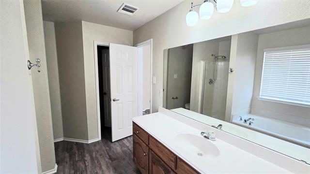 Building Photo - 621 Chestnut Ct