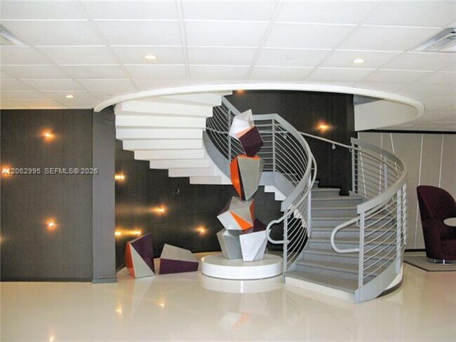 Building Photo - 5701 Collins Ave
