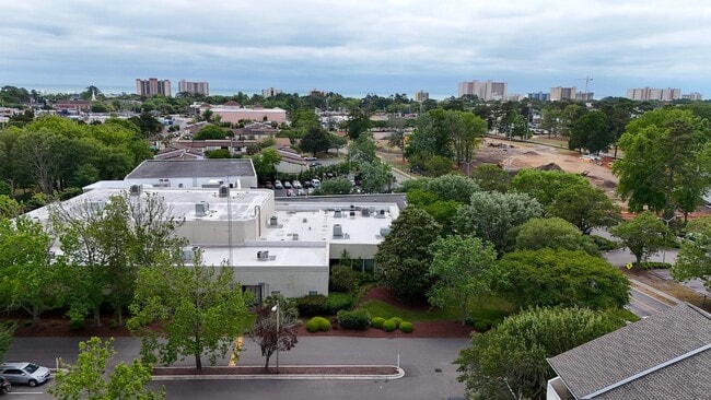 Building Photo - 1100 Possum Trot Rd