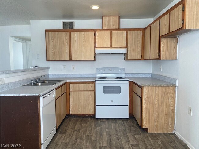 Building Photo - 1954 Nebula Dr