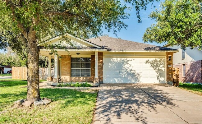 Primary Photo - 2901 Rainy River Dr