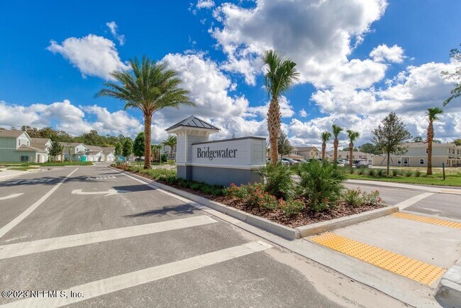 Building Photo - 46 Oarsman Xing Dr