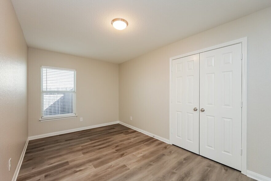 Building Photo - 11543 Luckey Ledge