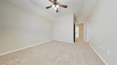 Building Photo - 118 Barrington Ln