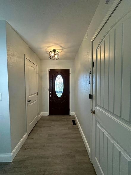 Building Photo - 8890 W Farm Rd 104