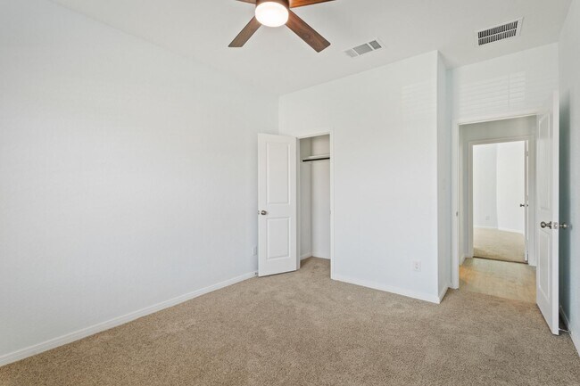 Building Photo - 5340 Cloves Cv