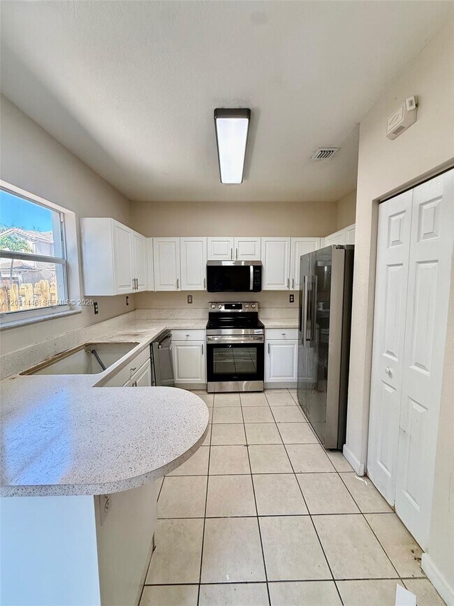 Building Photo - 9261 SW 220th Terrace