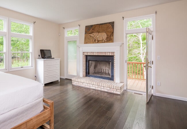 Building Photo - 1 Mountain Laurel Ln