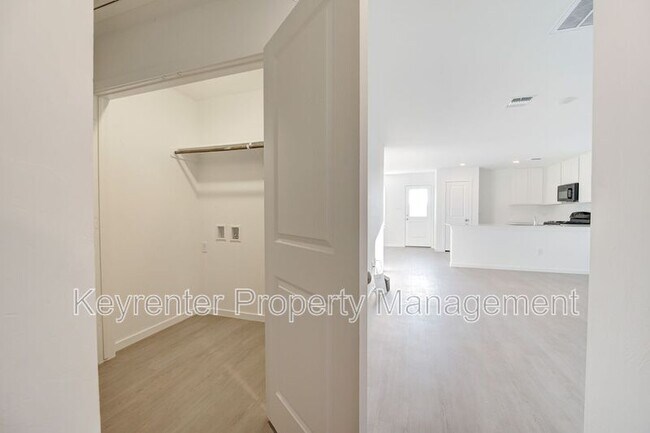 Building Photo - 12612 Huntington Rdg Wy